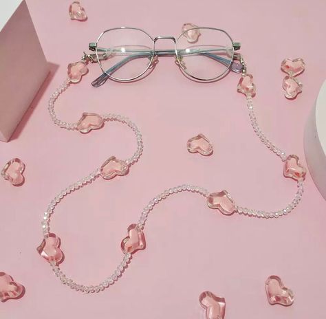 Handmade jewelryChain Holder for glasses , sunglasses. Y2k, Retro,Style. Cute accessory to complete any outfit Kawaii Glasses, Chain For Glasses, Eyewear Chain, Crystal Sunglasses, Sunglasses Chain, Silver Sunglasses, Sunglasses Strap, Clear Glasses, Gongs