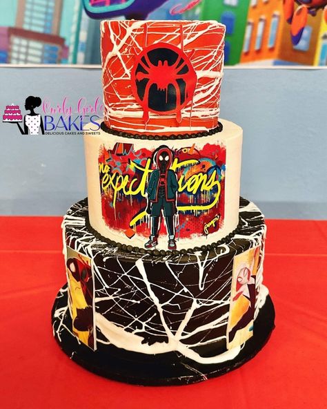 Spiderverse Birthday Cake, Spider Verse Birthday Party, Miles Morales Birthday Cake, Spiderverse Cake, Spiderman Food, Spiderman Birthday Party Decorations, Spiderman Birthday Cake, Birthday Cakes For Teens, Middle School Art Projects