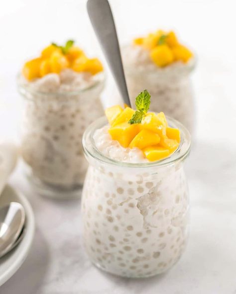 Vegan Tapioca Pudding, Tapioca Pudding Recipe, Coconut Tapioca Pudding, Coconut Tapioca, Strawberry Rhubarb Compote, Mango Sago, Vegan Food Photography, Vegan Pudding, Tapioca Pudding