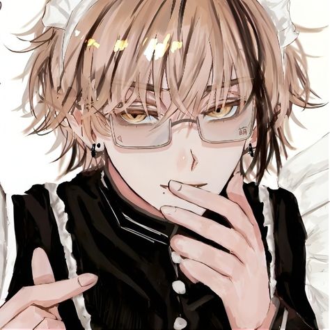 art by (@sanadesu_9) on twt ! Tan Anime Guy, Blonde Emo Boys, Emo Boy Art, Anime Glasses Boy, Black Hair With Blonde Highlights, Boys Pfp, Skin Drawing, Spiky Hair, Brown Hair With Blonde Highlights