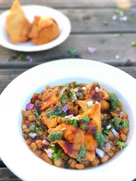 Samosa Chat, Aloo Tikki Chaat, Spicy Chickpeas, Potatoes And Peas, Samosa Chaat, Aloo Tikki, Tamarind Chutney, Chaat Recipe, Green Chutney