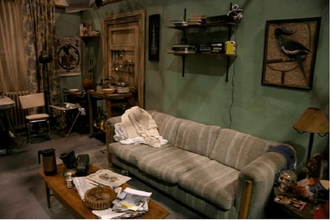 Old Apartment Aesthetic, Nanowrimo 2023, Musical Design, Old Apartments, Old Room, It's Always Sunny, Apartment Aesthetic, White Trash, Production Design