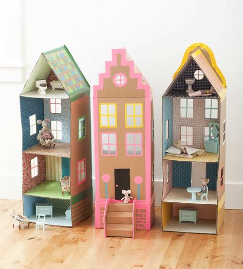 Cardboard Dollhouse, Carton Diy, Cardboard Toys, Cardboard House, Dolls Houses, Paper Towel Roll Crafts, Diy Cardboard, Cardboard Crafts, Doll Houses