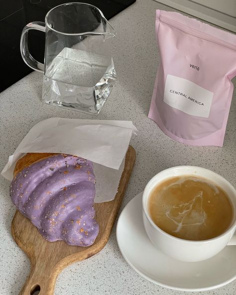 Purple Aesthetic Food, Lavender Croissant, Purple Luxury Aesthetic, Aesthetic Pink And Purple, Ally Aesthetic, Roxo Aesthetic, Morado Aesthetic, Aesthetic Croissant, Aesthetic Morado