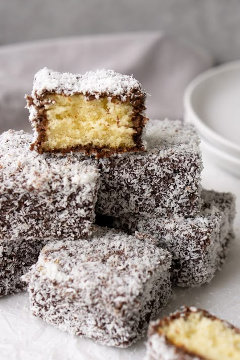 Lamington Cake Recipe, Chocolate Biscuit Recipe, Basic Cupcake Recipe, Lamingtons Recipe, Dairy Free Cake Recipe, Australian Desserts, Dairy Free Cake, Australian Food, Best Cake Recipes