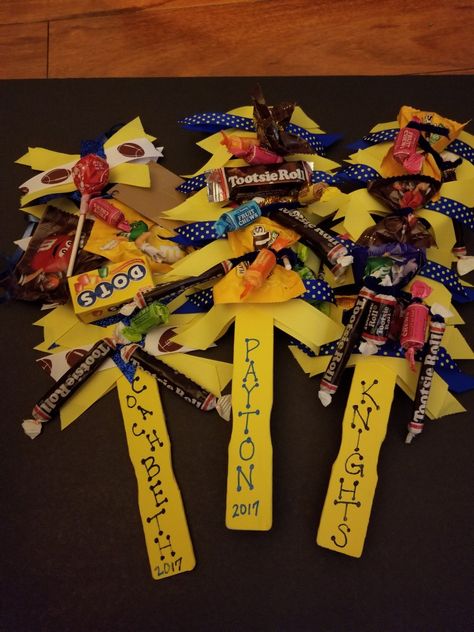 Doing this! So cute for my team. Homecoming Ideas For Cheerleaders, Candy Spirit Sticks, Cheer Candy Spirit Sticks Diy, Candy Spirit Sticks Cheer, Diy Cheer Spirit Stick, How To Make A Spirit Stick Cheer, Senior Gifts Sports, Cheer Gifts Diy, Cheer Spirit Sticks