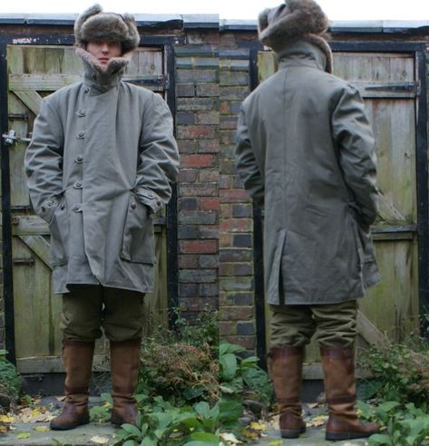 Russian Outfits Men, Neofolk Fashion, Prison Outfit, Vintage Outfit Inspiration, Soviet Fashion, Comic Clothes, Military Aesthetic, Snow Outfit, Model Inspo