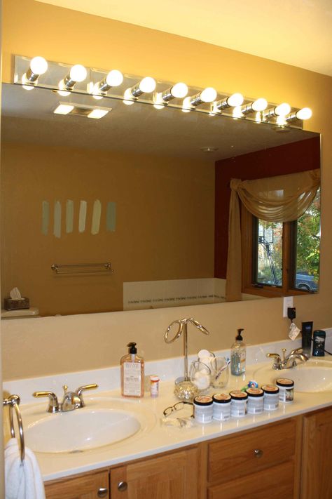 what is a good bathroom light choice? Bathroom Light Fixtures Over Big Mirror, Montana Bathroom, Diy Mirror With Lights, Mirror With Light Bulbs, Bathroom Lights Over Mirror, Mirrors Vanity, Best Bathroom Lighting, Vanity Modern, Bathroom Mirrors Diy