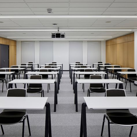 Classroom Seats, Classroom Furniture Design, Uni Moodboard, Settle Wallpapers, Classroom Architecture, University Interior Design, Classroom Layouts, Seminar Room, Lecture Room