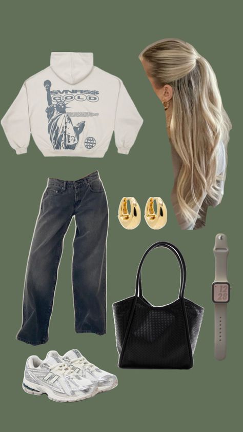 low rise jeans with oversized hoodie Low Rise Baggy Jeans Outfit, Low Rise Baggy Jeans, Baggy Jeans Outfit, Baggy Pant, Low Rise Jeans, Baggy Jeans, School Outfit, Low Rise, Hollister