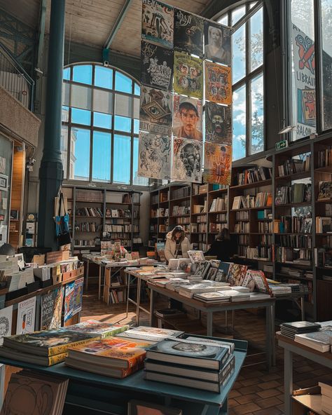 How many books are too many books? Halle Saint Pierre, a hidden gem in Paris, offers a unique blend of art and culture. Originally built in 1868 as a market hall, this space at the foot of Montmartre transformed in the 1980s into a museum dedicated to outsider art, contemporary folk art, and naive art. Inside, you’ll discover an eclectic mix of exhibitions, cozy nooks brimming with books, and a charming café perfect for a coffee break. Whether you’re a book lover, art enthusiast, or simply ... Eclectic Cafe, Halle Saint Pierre, Paris Hidden Gems, Cozy Nooks, Contemporary Folk Art, Art Enthusiast, Art And Culture, Instagram Highlights, Cozy Nook