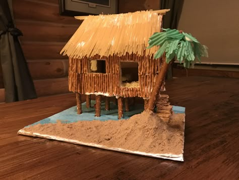 Fishing Gingerbread House, Tiki Gingerbread House Ideas, Tree House Gingerbread House Ideas, Hawaii Gingerbread House, Tiki Bar Gingerbread House, Tiki Gingerbread House, Beachy Gingerbread House, Hawaiian Gingerbread House, Tropical Gingerbread House Ideas