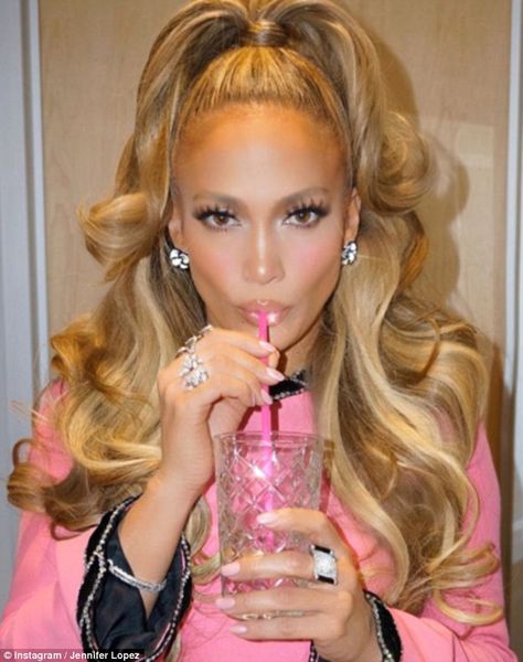 Jennifer Lopez Diet, Jlo Hair, Jennifer Lopez Hair, Beauty Inspo, Celebrity Hairstyles, Big Hair, Ponytail Hairstyles, Art Class, Hair Colors