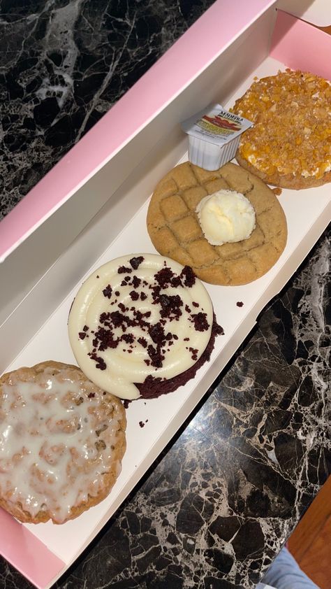 🍪Crumbl Cookie of the Week 🍪 ✨6/19 - 6/25✨ Cookies🍪 - Red Velvet Cupcake - Waffle - Fried Ice Cream - Mystery Cookie: Iced Oatmeal - Chocolate Cookies & Cream - Pink Sugar - Milk Chocolate Chip I didn't get the last three 🙃 #crumblcookies #crumbl #cookies #cookiesandcream #redvelvetcupcakes #waffles #ice cream #friedicecream Fried Ice Cream Crumbl Cookie, Crumbl Cookies Of The Week, Waffles Ice Cream, Crumble Cookies, Red Velvet Cupcake, Waffle Ice Cream, Crumbl Cookies, Fried Ice Cream, Waffle Cookies