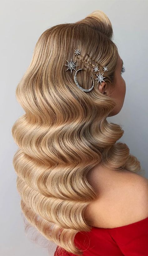 glam hairstyle, vintage hairstyles, hair down, bridal hairstyle Retro Hairstyles Medium, Retro Hairstyles 90s, Glamorous Hair Updo, 2023 Brides, Hairstyle For Wedding, Glam Hairstyle, Event Hairstyles, Straight Wavy Hair, Hairstyles For 2023