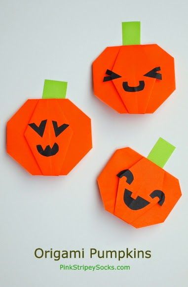 Fold an origami Jack-O-Lantern Pumpkin for Halloween!  Great for fie motor practice, math learning, and art too! Origami Jack O Lantern, Origami Pumpkin, Halloween Origami, Pumpkin For Halloween, Tutorial Origami, Cute Origami, Folding Origami, Halloween Crafts For Kids, Theme Halloween