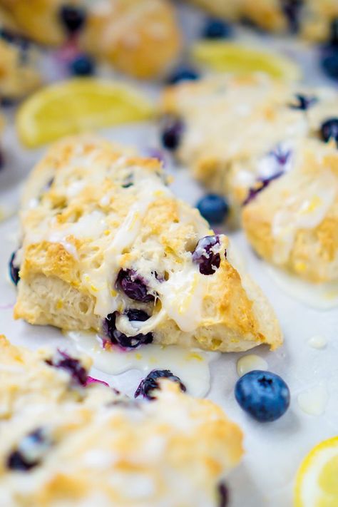 Glazed Lemon Blueberry Scones Recipe: Bake your way to a great Easter or Mother's Day brunch with this a delicious pastry! It's a perfect breakfast recipe! | The Love Nerds Making Scones, Lemon Blueberry Scones, Best Scone Recipe, Blueberry Lemon Scones, Blueberry Scones Recipe, Cheesecake Oreo, Lemon Scones, Eggless Recipes, Yum Recipes