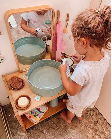 Practical life - bathroom prepared environment 🧼 🧽🧺 #montessoricuioana #montessoriromania #montessorisg #montessoribathroom… Montessori Bad, Montessori Self Care, Montessori Bathroom, Ikea Montessori, Montessori Toddler Rooms, Montessori Baby Activities, Toddler Play Kitchen, Toddler Bathroom, Montessori Nursery