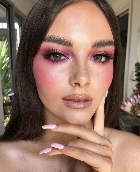 Blush Draping, Bright Eye Makeup, Creative Makeup Looks, Pink Eyeshadow, Pink Makeup, Kiss Makeup, Editorial Makeup, Makeup Goals, Pink Blush