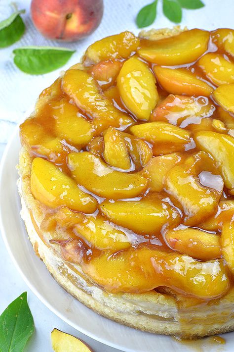 Peach Cobbler Cheesecake - OMG Chocolate Desserts Peach Cheesecake Cobbler, Peach Topping For Cheesecake, Cheesecake Peach, Peach Bourbon Cheesecake, Roasted Peach Cobbler Cheesecake, Georgia Peach Crumble Cheesecake, Popular Cheesecake Recipes, Peach Cobbler Bars, Peach Cobbler Cheesecake Recipe