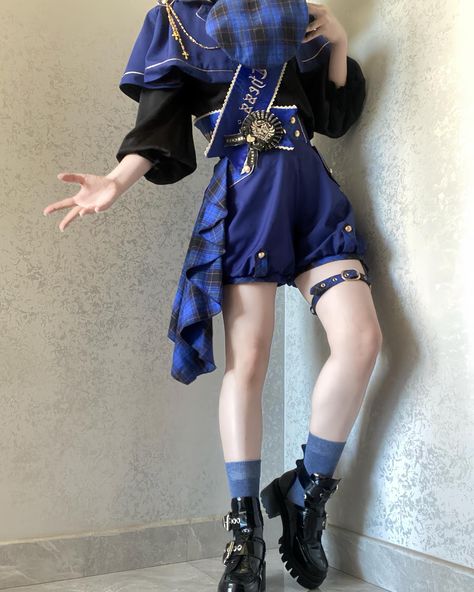 💙Ouji fashion Lolita outfit: cape and high waist shorts. 👉Search ‘FOGC-156’ on devilinspired.com #devilinspired #oujifashion #ouji #lolitacoord #lolitafashionstyle #oujilolita #militarylolita Ouji Fashion Girl, Ouji Fashion, Lolita Outfit, Lolita Outfits, High Waist Shorts, Japanese Street Fashion, Fashion Girl, Japanese Fashion, High Waisted Shorts