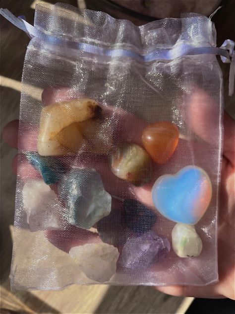 Crystal Bags Witchcraft, Pocket Crystals, Bag Of Crystals, Plant Rooms, Crystal Pouch, Crystal Children, Opal Eyes, Chakra Balance, Crystal Vibes