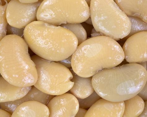 How to Cook Fresh Butter Beans | eHow.com Fresh Butter Beans, Speckled Butter Beans, Fresh Lima Beans, Cooking Lima Beans, Lima Bean Recipes, Beans Benefits, Scarlet Runner Beans, Butter Beans Recipe, Fresh Butter