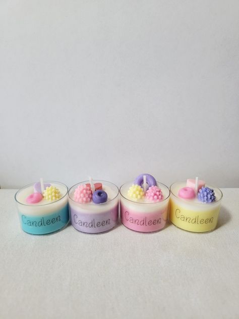 This 4 unique tealights are handcrafted with 100% soy wax and shiped in beautiful gift box. Tea Light Candle Ideas, Tealight Candle Ideas, Unique Candle Ideas, Tea Light Candles Decorations, Making Gift Boxes, Candle Making Recipes, Lace Candles, Handmade Candles Diy, Candle Designs