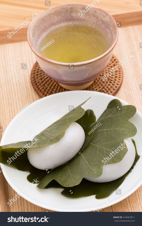 Kashiwa Mochi, Sweets Japanese, Japanese Sweets, Mochi, Stock Photos, Fruit, Anime