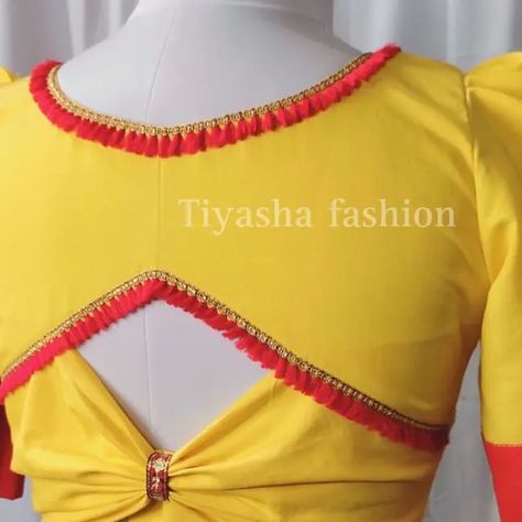 Blouse Bahi Design, Bilause Desigan, Bahi Design, Blouse Design 2023, Blouse Designing, Neck Models, Blouse Designes, 50 Blouse Designs, Choli Design