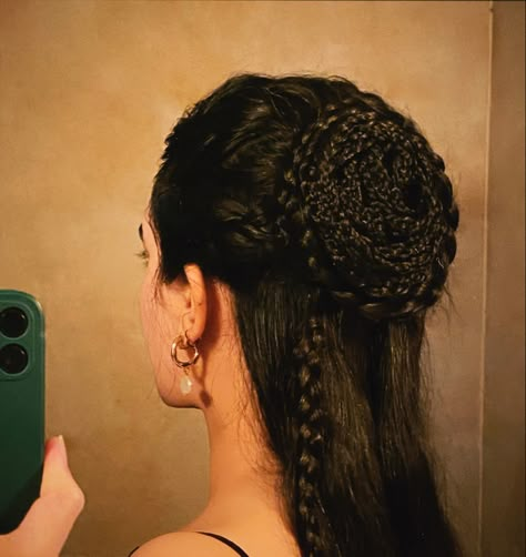 Medieval Hairstyles Braids, Hair Aesthetic Braids, Greek Braids, Romani Braids, Medieval Braids, Medieval Inspired Fashion, Elf Braids, Ancient Hairstyles, Fantasy Braids