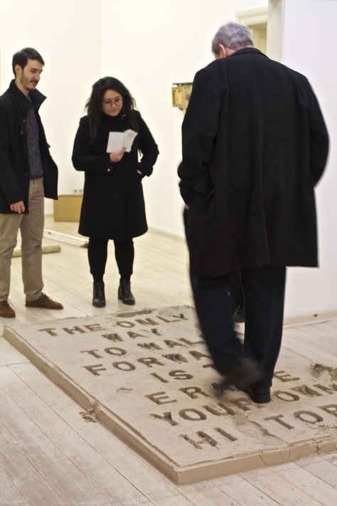 juan arata's participatory sand installation asks visitors to erase history Sand Installation, Eraser Art, Human Migration, Black Future, Creative Flooring, Art Exhibits, Viewing Room, Interactive Installation, Floor Art