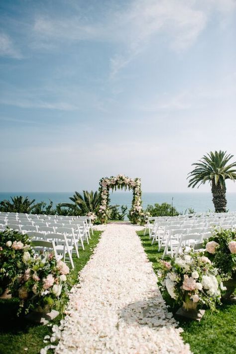 Wedding Ceremony Altar, Ocean View Wedding, Pink Rose Petals, Backdrop Pink, Wisteria Lane, Church Wedding Flowers, Wedding Ceremony Ideas, Ocean Wedding, Bouquet Flower