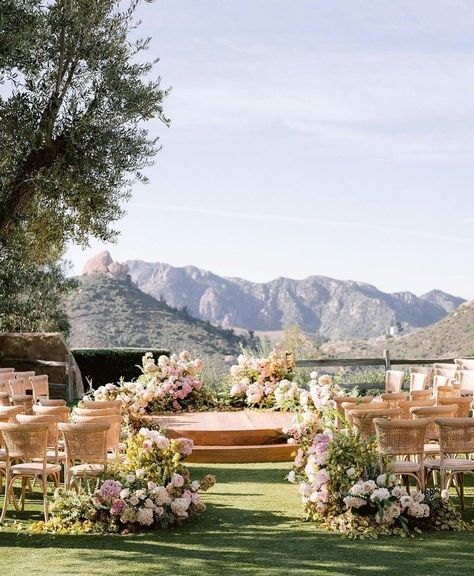 So much beauty from so many angles 😍 Have you ever envisioned the enchanting idea of exchanging vows on the breathtaking island of Bali, known as the island of Gods? 🌴 You can reach out to Bali's amazing wedding vendors via our directory! 💞 @lovelybride 📋 @jacquelinehallgarth 📸 @laciehansen 🌸 @sirenfloralco 🛋️ @premiere_rents @theonicollection Ceremony Design, Malibu Wedding, Bali Wedding, La Wedding, Wedding Vendors, Wedding Season, Have You Ever, Wedding Ceremony, Our Wedding