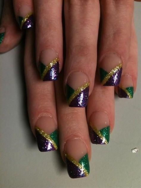 nails.quenalbertini: Mardi Gras Nail Art Carnival Nails, Mardi Gras Nails, Madi Gras, Infinity Nails, Iconic Symbols, Holiday Nail Designs, Nail Blue, Beauty Inspo, Birthday Nails