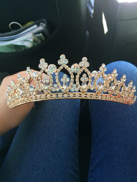 Gold Sweet Sixteen/Quinceanera tiara. Sweet 16 Birthday Crown, 15 Crowns Quinceanera Gold, Tiara Sweet 16, Sweet 16 Tiara Crowns, Sweet Sixteen Tiara, Gold Tiara Quinceanera, Sweet Sixteen Crown, Quince Tiaras Gold, Gold Quinceanera Jewelry