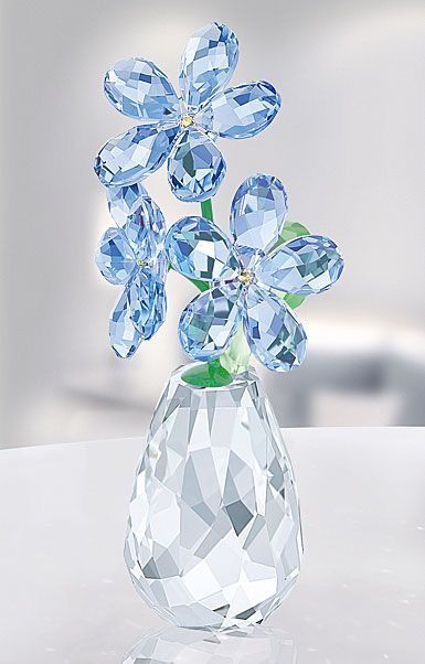 Cristal Flower, Swarovski Flowers, Swarovski Crystal Figurines, Crystal Flowers, Flower Crystal, Magical Jewelry, Crystal Figurines, Glass Figurines, Crystal Vase