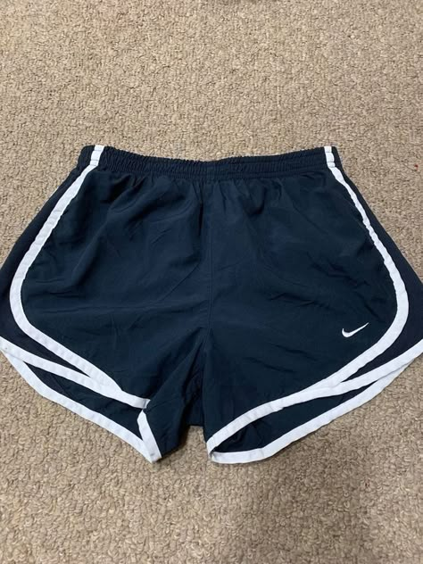 Nike Shorts Outfits, Nike Shorts Outfit, Volleyball Stuff, Cute Nike Outfits, Dr Wardrobe, Small Pen, Shorts Outfits, Cherry Bomb, Dr Closet