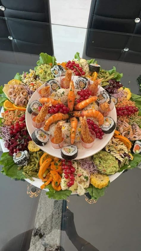 Moroccan Salad, Morocco Food, Amazing Food Platters, Moroccan Dishes, Party Food Buffet, Party Food Platters, College Classes, Moroccan Food, Food Platters