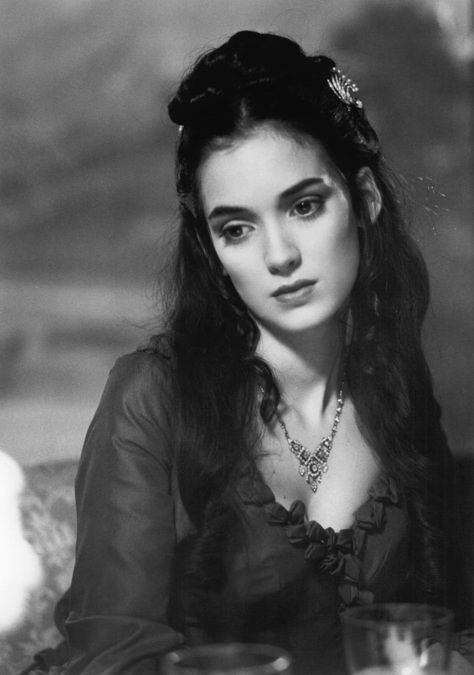 Winona Ryder Through the Years Mina Harker, Dracula 1992, Bram Stoker's Dracula, Winona Ryder, Dracula, Hair, White, Black