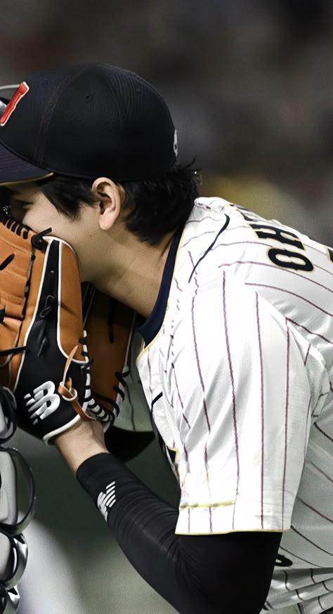 Ohtani Shohei Wallpaper, Shohei Ohtani Wallpaper, Husband Goals, Baseball Wallpaper, Baseball Men, Ohtani Shohei, Baseball Guys, Dodger Blue, Baseball Boys