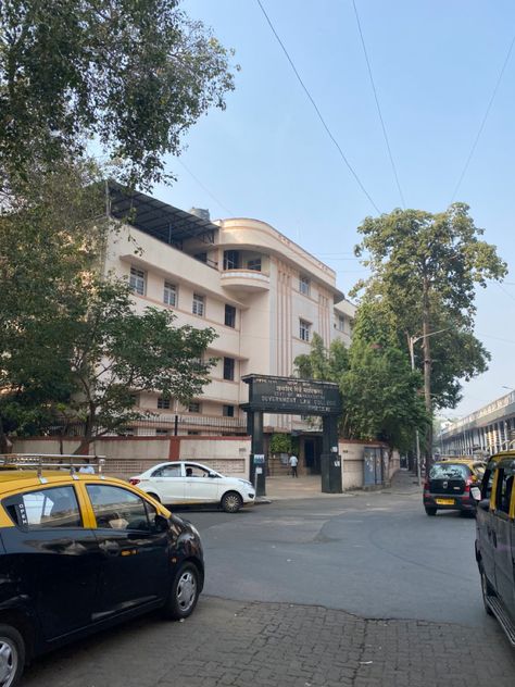 Law college in Churchgate, near by Marine Lines Government Law College Mumbai, Clat Aspirants, Churchgate Mumbai, Law College, Mumbai City, Mumbai, Government, Street View, India