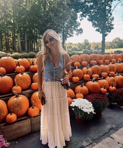 Destiny Sidwell Outfits, Destiny Sidwell, Book Besties, Book Girlies, Church Fits, Fall Inspo, Favorite Season, Book Girl, Style Summer