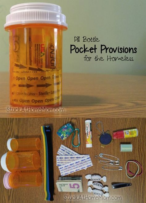 Easy Pay It Forward Pill Bottle Pocket Provisions for the Homeless - @stuckathomemom Homeless Bags, Pill Bottle Crafts, Homeless Care Package, Blessing Bags, Pill Bottle, Emergency Preparedness Kit, Medicine Bottle, Emergency Preparation, Pill Bottles