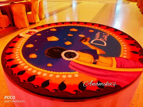 Lantern Rangoli, 3d Rangoli Designs Creativity, Big Rangoli Designs Creativity, Mehendi Pose, Rangoli Painting, Sanskar Bharti Rangoli Designs, Diwali Special Rangoli Design, Diwali Painting, 3d Rangoli