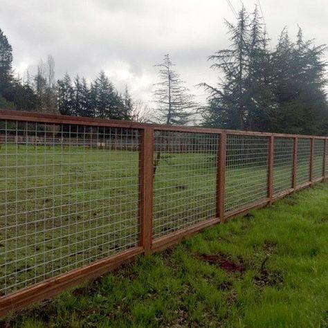 front yard metal fence ideas. If you seek a type of fences that match to your modern-day house living, this is an excellent solution. There is indeed nothing special when you see this type of fences. But the minimalism highlighted can just make the home outside look effortlessly elegant. Front Yard Fence Ideas #bohohomedecor {#bohemianbedroom #bohobedroom Rustic Fence Ideas, Wild Hog Railing, Stair Fence, Hog Wire Fence, Fence Yard, Yard Fence, Wild Hog, Front Fence, Diy Fence