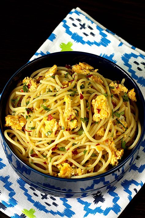 Egg Pasta (Scrambled Egg Spaghetti) Egg Spaghetti, Egg Pasta Recipe, Scrambled Eggs With Cheese, Food Egg, Simple Foods, Diwali Snacks, Pasta Making, Egg Pasta, Scrambled Egg