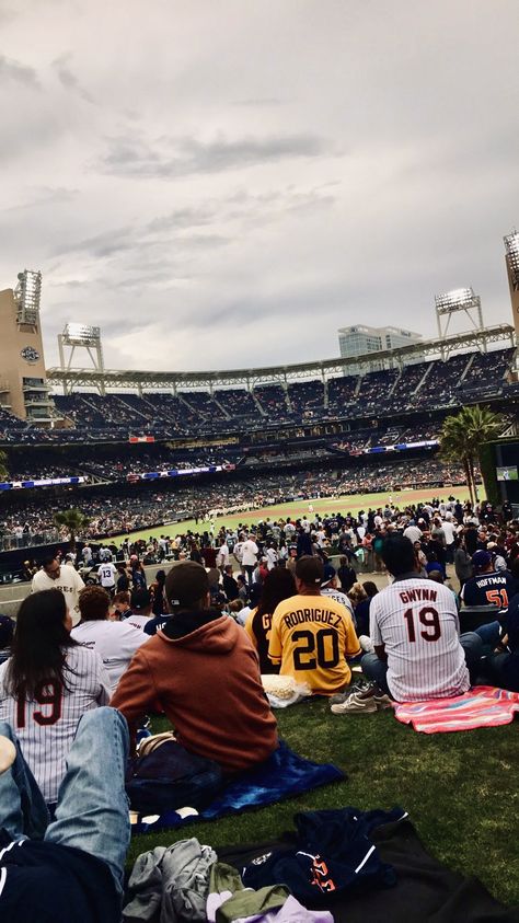 Petco Park, San Diego #california #petcopark #sandiego #baseball #summer Seaworld San Diego Aesthetic, Northpark San Diego, Presidio Park San Diego, San Diego Scenery, Petco Park, San Diego Padres, Good Times, Summer Vibes, San Diego