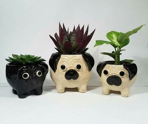 Pug Crafts, Pug Mug, Clay Moulding, Pottery Animals, Pug Art, Pottery Painting Designs, Clay Crafts Air Dry, A Pug, Clay Mugs