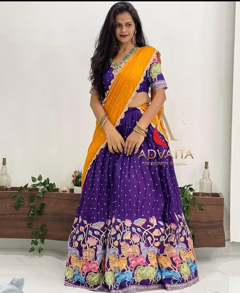 Kalamkari Lehenga, Lehenga Purple, Organza Suit, Net Lehenga Choli, Print Lehenga, Kalamkari Dresses, Kalamkari Print, Organza Suits, Half Saree Lehenga